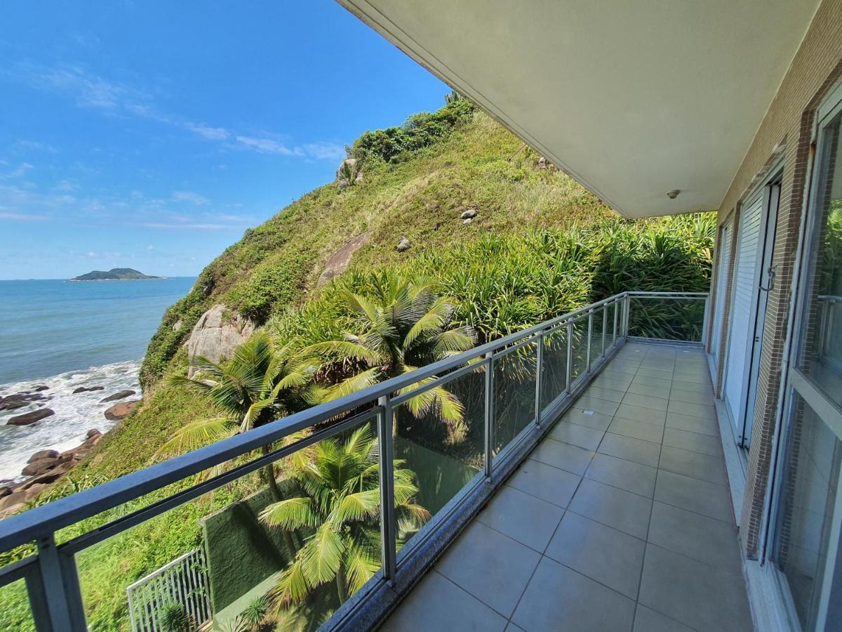 Апартаменты Apartamento Beira Mar Гуаружа Экстерьер фото