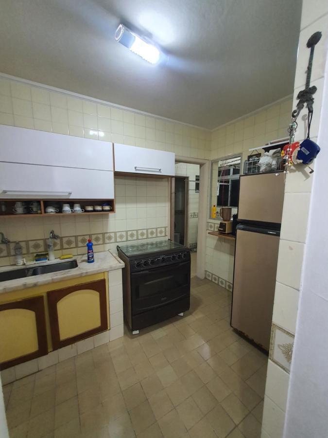 Апартаменты Apartamento Beira Mar Гуаружа Экстерьер фото