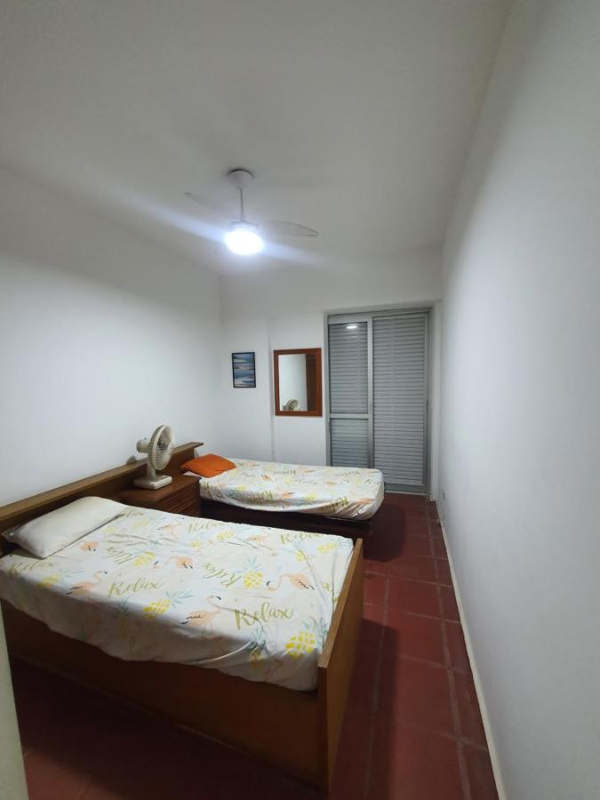 Апартаменты Apartamento Beira Mar Гуаружа Экстерьер фото